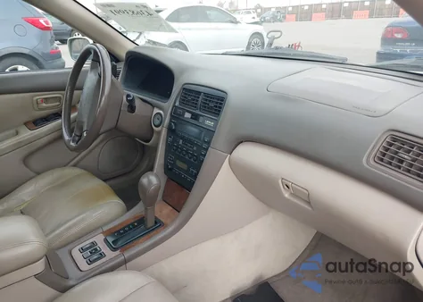 1997 Lexus Es 300 from USA, damaged, VIN JT8BF22G8V5003055